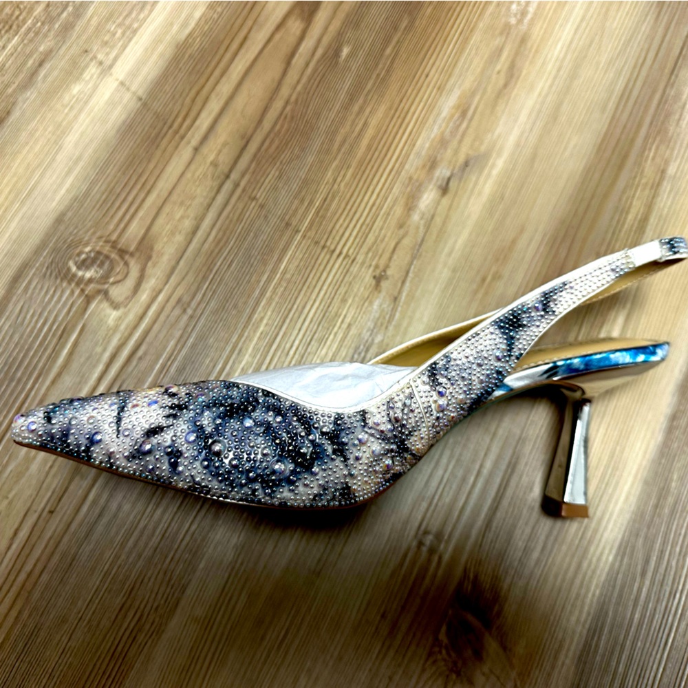 Betsy Johnson pump New in box sz 9.5.
